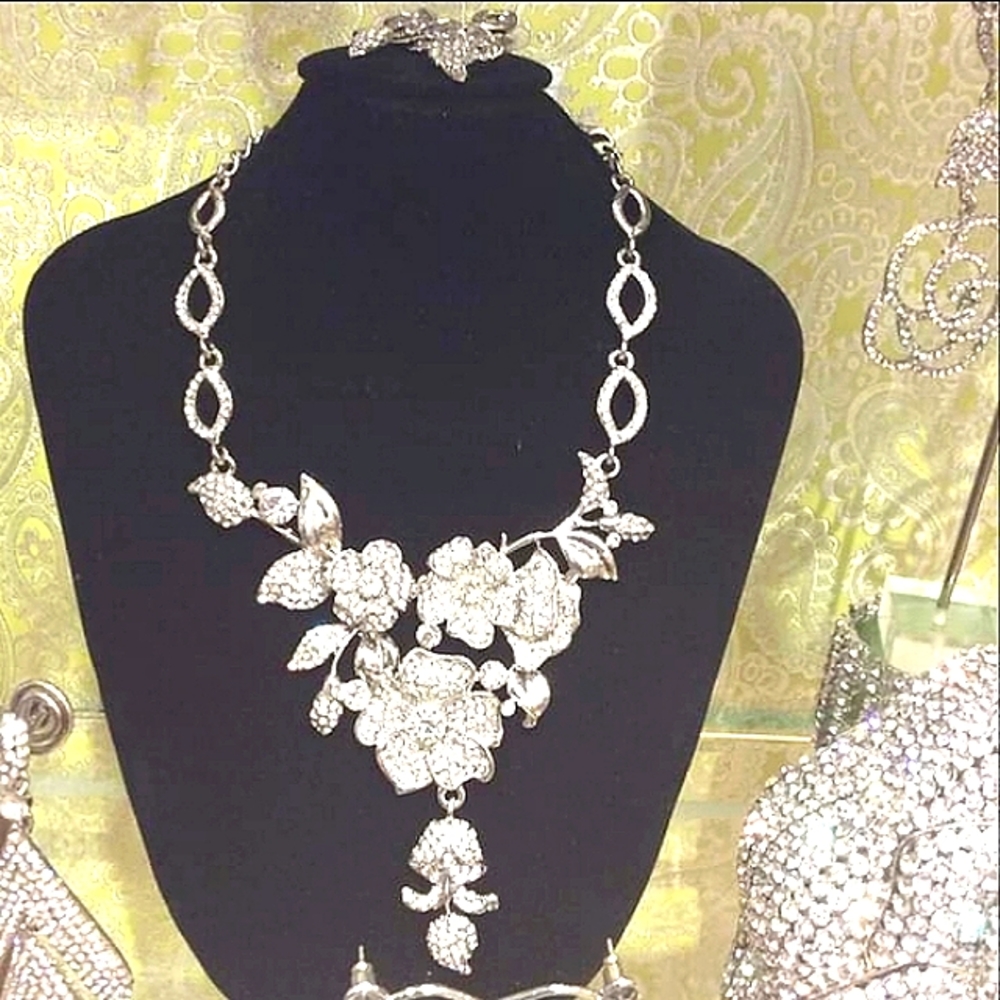 Hibiscus Flowers necklace set clear rhinestones NWT